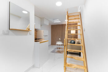 Prodej bytu 1+kk v osobním vlastnictví 17 m², Praha 5 - Košíře