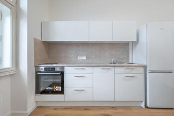 Prodej bytu 1+kk v družstevním vlastnictví 20 m², Praha 3 - Žižkov