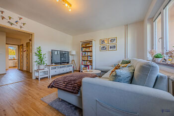 Obývací pokoj 4 - Prodej bytu 3+1 v osobním vlastnictví 70 m², Ostrava
