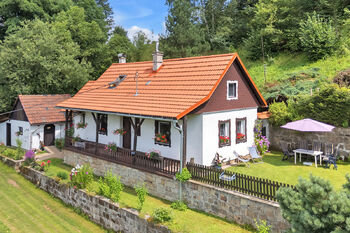 Prodej domu 151 m², Dolní Dobrouč