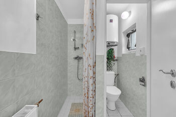 Prodej domu 151 m², Dolní Dobrouč