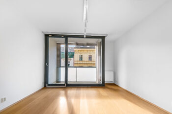 Pronájem bytu 1+kk v osobním vlastnictví 40 m², Praha 5 - Smíchov