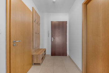 Pronájem bytu 1+kk v osobním vlastnictví 40 m², Praha 5 - Smíchov