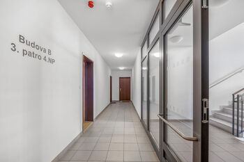 Pronájem bytu 1+kk v osobním vlastnictví 40 m², Praha 5 - Smíchov