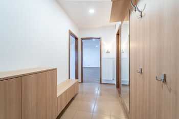 Vstupní chodba - Pronájem bytu 2+1 v osobním vlastnictví 74 m², Kutná Hora