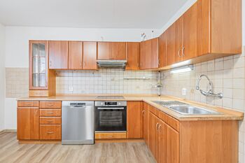 Kuchyně - Prodej domu 160 m², Svinařov