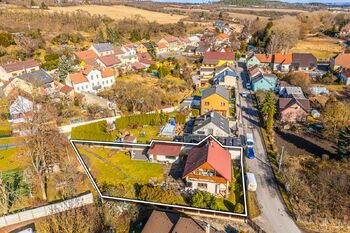 Pohled z dronu - Prodej domu 160 m², Svinařov 