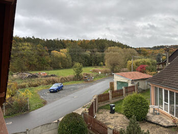 Pohled z terasy - Prodej domu 160 m², Svinařov