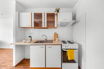 Prodej bytu 2+kk v osobním vlastnictví 43 m², Praha 10 - Horní Měcholupy