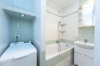 Pronájem bytu 2+kk v osobním vlastnictví 44 m², Praha 10 - Horní Měcholupy