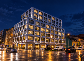 Pronájem kancelářských prostor 458 m², Praha 8 - Karlín