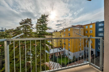 Pronájem bytu 3+1 v osobním vlastnictví 77 m², Praha 4 - Michle