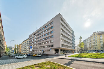 Pronájem bytu 3+1 v osobním vlastnictví 77 m², Praha 4 - Michle