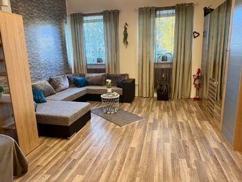 Prodej bytu 1+kk v osobním vlastnictví 41 m², Králův Dvůr