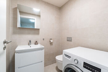 Pronájem bytu 2+kk v osobním vlastnictví 65 m², Praha 6 - Břevnov