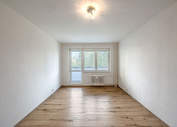 Pronájem bytu 1+kk v družstevním vlastnictví 27 m², Orlová