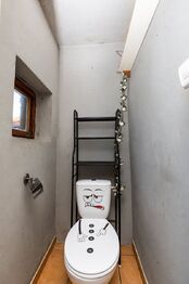 WC - Prodej domu 67 m², Záluží