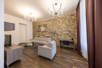 Obývací pokoj - Prodej bytu 2+kk v osobním vlastnictví 71 m², Praha 1 - Staré Město