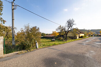 Prodej pozemku 3235 m², Netvořice