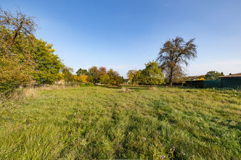 Prodej pozemku 3235 m², Netvořice