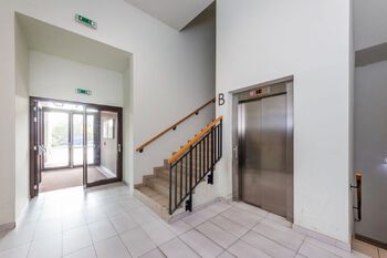 Hala - Prodej bytu 2+kk v osobním vlastnictví 54 m², Praha 5 - Stodůlky