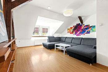 Obývací část  - Prodej bytu 4+1 v osobním vlastnictví 136 m², Litoměřice