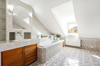 Prodej bytu 4+1 v osobním vlastnictví 136 m², Litoměřice