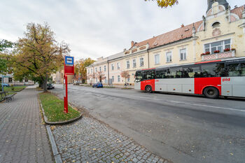 Centrum Městce Králové (radnice) - Prodej domu 94 m², Městec Králové