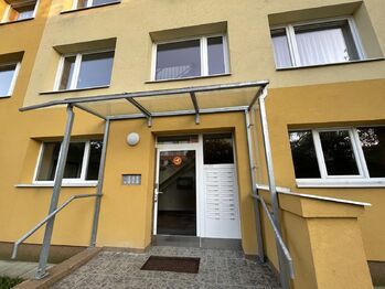 Pronájem bytu 2+kk v družstevním vlastnictví 40 m², Kladno