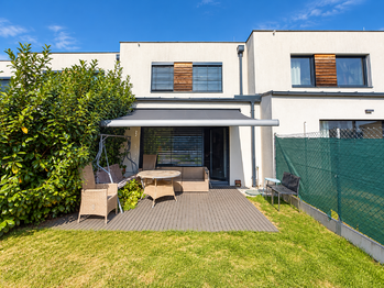 Pronájem domu 148 m², Praha 4 - Újezd u Průhonic