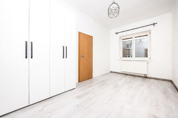 Ložnice - Pronájem bytu 2+1 v osobním vlastnictví 52 m², Teplice
