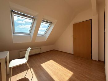 Pronájem bytu 2+kk v osobním vlastnictví 43 m², Praha 6 - Dejvice