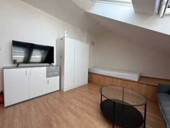Pronájem bytu 2+kk v osobním vlastnictví 43 m², Praha 6 - Dejvice