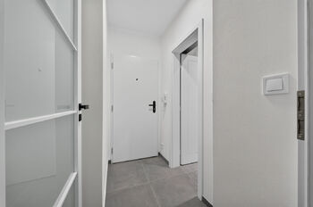 Prodej bytu 1+kk v osobním vlastnictví 33 m², Praha 4 - Podolí
