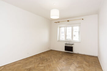 ložnice - Prodej bytu 2+kk v osobním vlastnictví 44 m², Praha 4 - Nusle