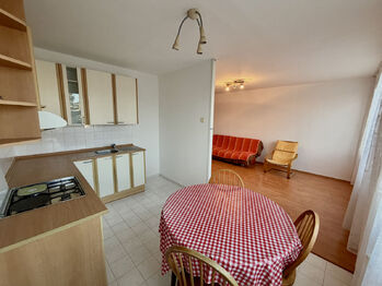 Prodej bytu 3+1 v osobním vlastnictví 69 m², Praha 9 - Prosek