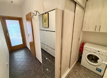 Prodej bytu 1+kk v osobním vlastnictví 39 m², Praha 10 - Štěrboholy