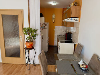 Prodej bytu 1+kk v osobním vlastnictví 39 m², Praha 10 - Štěrboholy