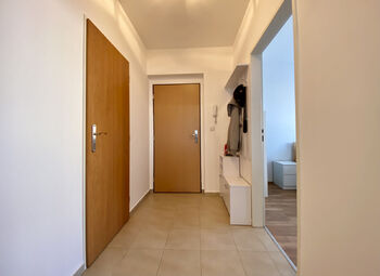 Pronájem bytu 2+kk v osobním vlastnictví 49 m², Jesenice