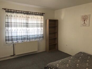 Prodej domu 100 m², Roštění