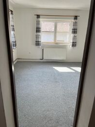 Prodej domu 100 m², Roštění