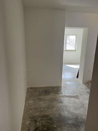 Prodej domu 100 m², Roštění