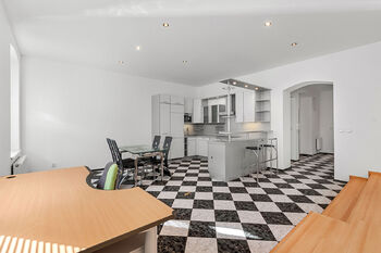 Prodej bytu 3+kk v osobním vlastnictví 86 m², Plzeň