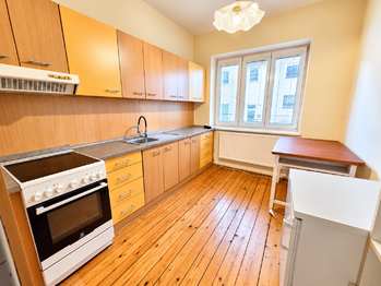 kuchyně - Pronájem bytu 3+1 v osobním vlastnictví 55 m², České Budějovice 