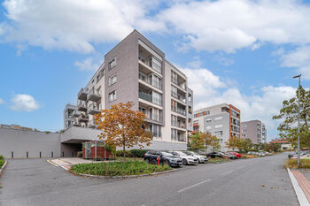 Prodej bytu 3+kk v osobním vlastnictví 112 m², Praha 5 - Stodůlky