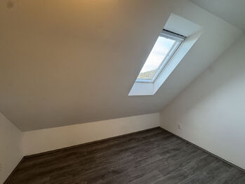 Pronájem bytu 3+1 v osobním vlastnictví 86 m², Černošice