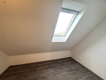 Pronájem bytu 3+1 v osobním vlastnictví 86 m², Černošice
