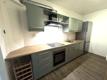Pronájem bytu 3+1 v osobním vlastnictví 86 m², Černošice