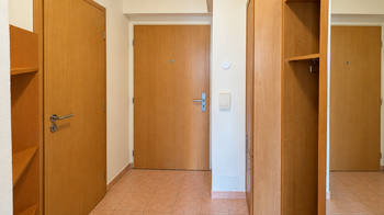 Pronájem bytu 1+kk v osobním vlastnictví 33 m², Praha 10 - Horní Měcholupy