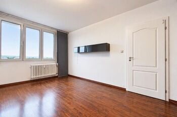 Pronájem bytu 2+kk v družstevním vlastnictví 39 m², Praha 4 - Kamýk